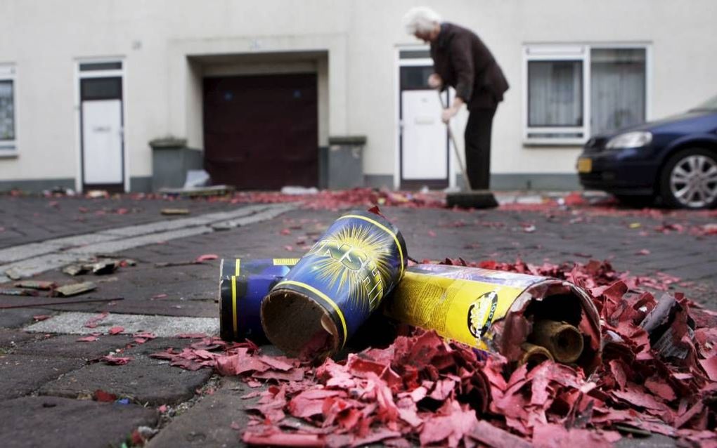 Gemeenten proberen met allerlei maatregelen de schade door vandalisme rond de jaarwisseling zoveel mogelijk te beperken. beeld ANP