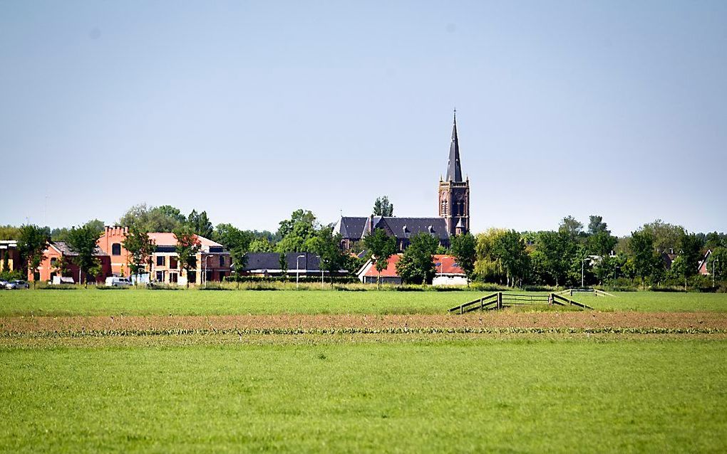 De rooms-katholieke Sint-Victorkerk in het Noord-Hollandse dorp Obdam. Duizenden kerken moeten hun deuren sluiten. Beeld ANP