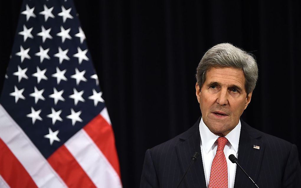 BRUSSEL. De Amerikaanse minister van Buitenlandse Zaken John Kerry somde gisteren in Brussel een groot aantal wapenfeiten in de strijd tegen IS op. De vernietiging van de beweging is echter nog lang niet in zicht,. beeld AFP