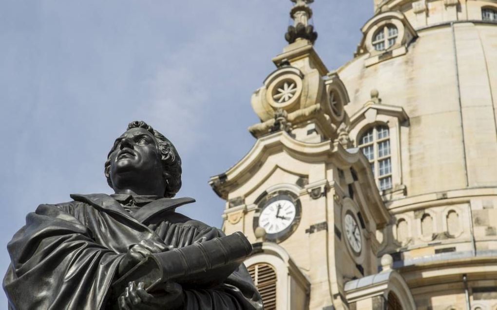 Lutherstandbeeld in Dresden. Beeld Fotalia