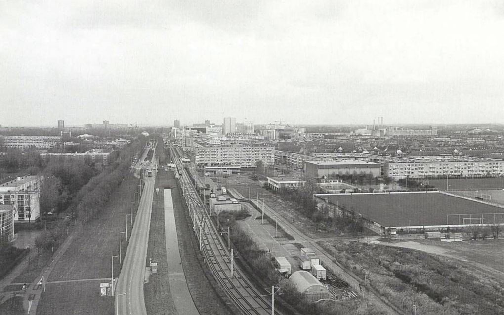 Rechte lijnen, hoogbouw, metro, tram en trein: Alexanderpolder in een notendop. beeld Hist. Ver. Alexanderpolder