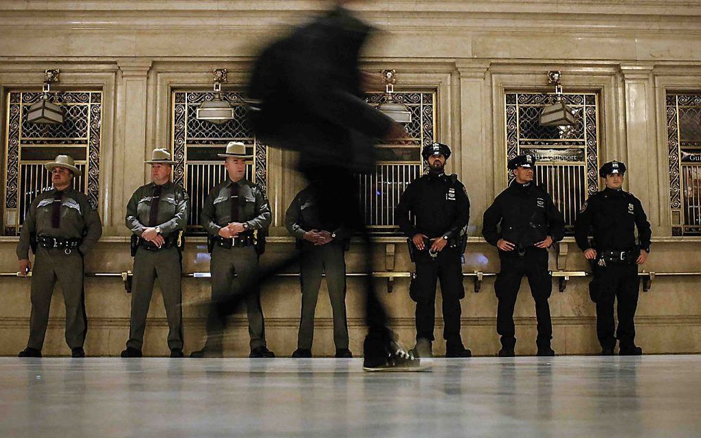 Veel politie op station Grand Central in New York. Beeld AFP