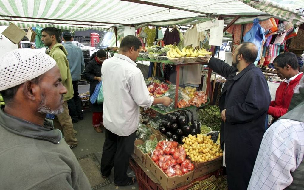 Markt in Oost-Londen. Beeld RD, Anton Dommerholt