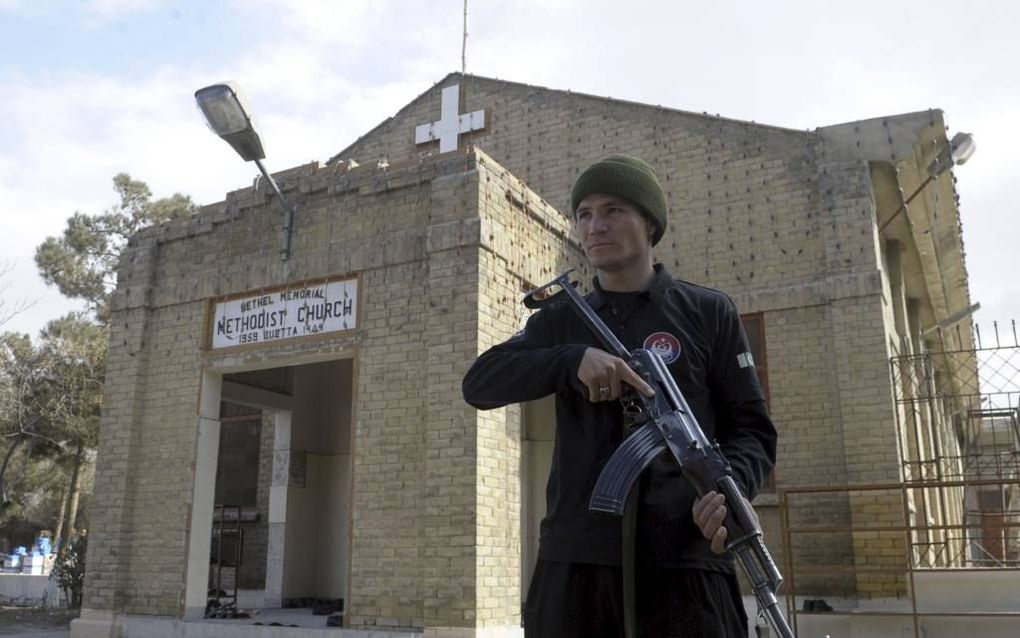 QUETTA. Kerkgebouwen in Pakistan werden afgelopen dagen tijdens kerkdiensten extra bewaakt.  beeld AFP