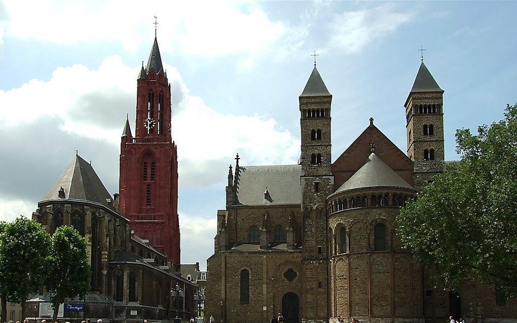 Het Vrijthof in Maastricht met links de Sint Jan. beeld Wikimedia
