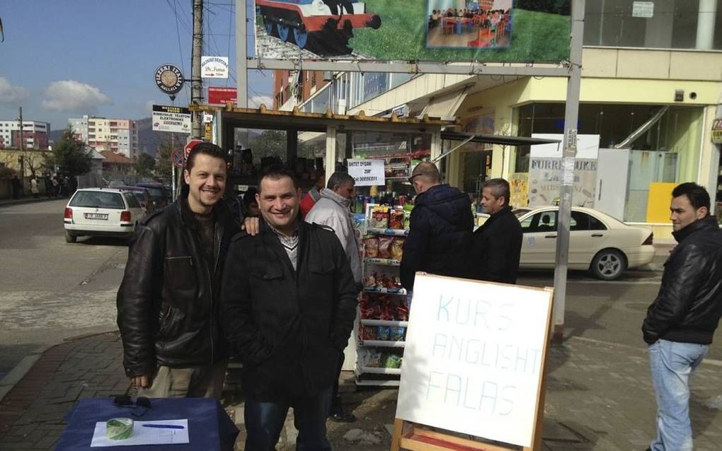 Evangelist Eduard (rechts)in Albanië. beeld Illyricum Movement