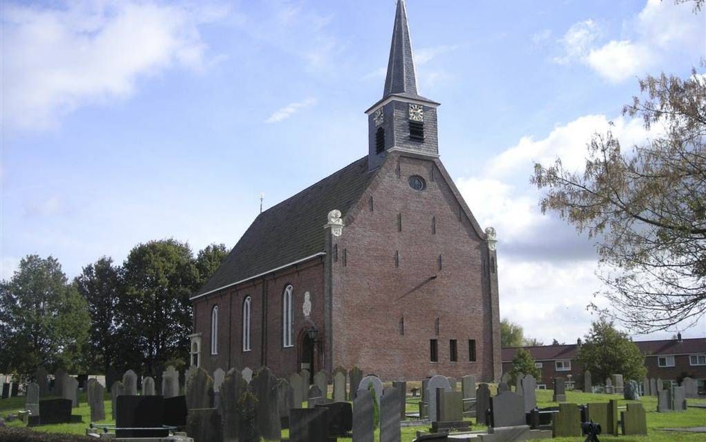 Hervormde kerk in Oudeschoot. Foto Wikimedia