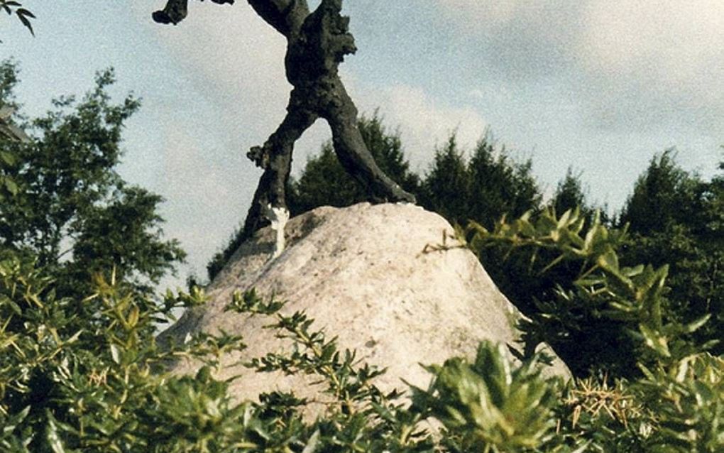 Het gestolen windhoosmonument in Tricht. beeld Historisch Genootschap Tricht