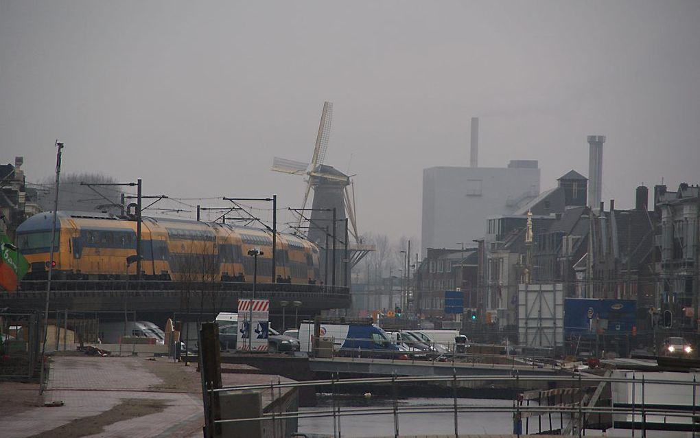 De trein reed vrijdag 20 februari nog bovengronds. beeld Vincent Erdin