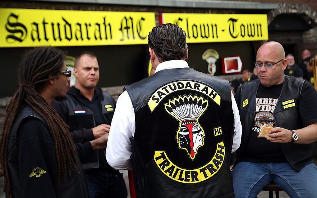 De Duitse minister van Binnenlandse Zaken Thomas de Maizière heeft de in Nederland opgerichte motorclub Satudarah verboden. Een woordvoerder van het ministerie liet weten dat de vereniging een gevaar voor de samenleving is. beeld AFP