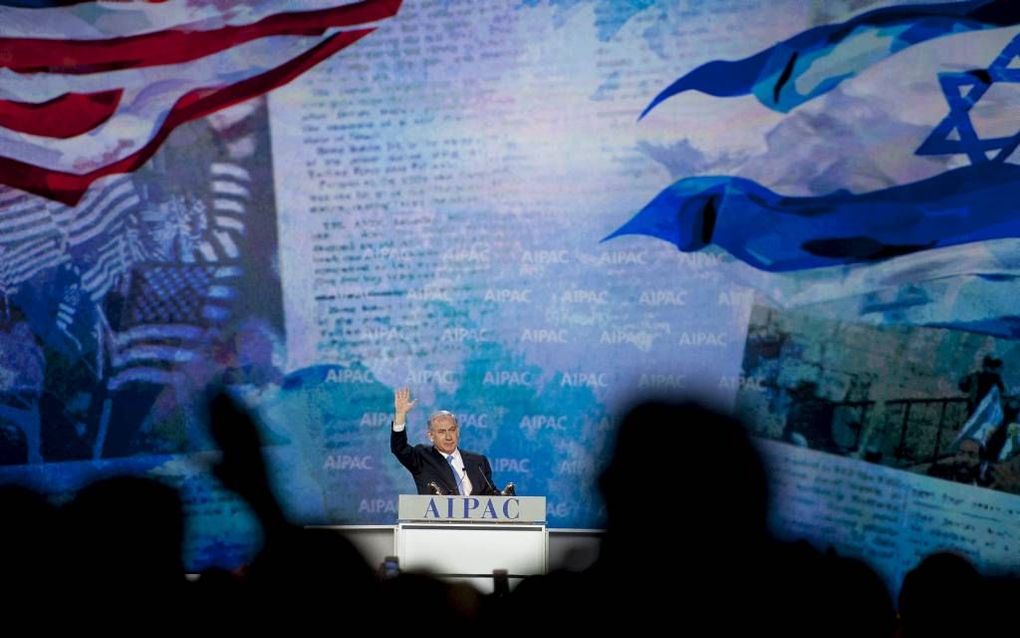 WASHINGTON. De Israëlische premier Benjamin Netanyahu hield gisteren in Washington een toespraak voor de Amerikaanse lobbygroep Aipac. „U bent hier om de wereld straks te vertellen dat ons bondgenootschap even sterk is als altijd”, liet hij de 16.000 Isra