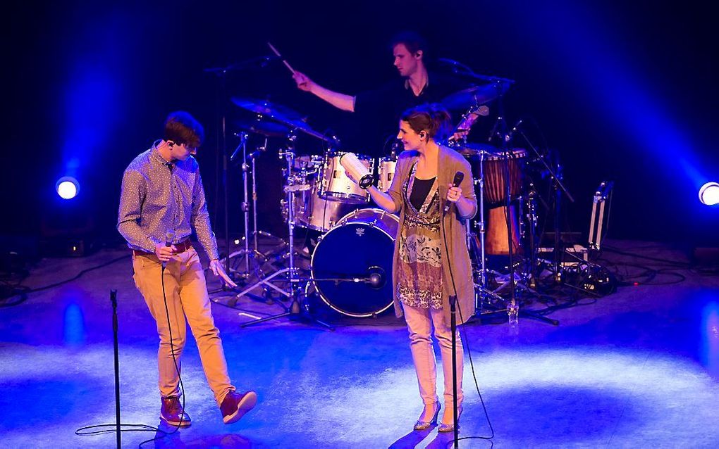 Concert van de band Sela, vrijdagavond in de Basiliek in Veenendaal. beeld GNR / Judith Noorlandt