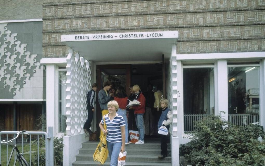 Prins Willem-Alexander bezocht vanaf 1981 het Eerste Vrijzinnig Christelijk Lyceum (VCL) in Den Haag.  beeld ANP