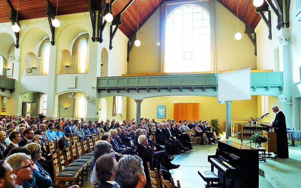 Een academische plechtigheid van de gereformeerd-vrijgemaakte Theologische Universiteit in het gebouw van de Nederlands gereformeerde kerk in Kampen. beeld RD