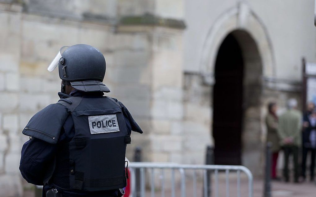 Beveiliging bij een kerk in Parijs. Beeld AFP