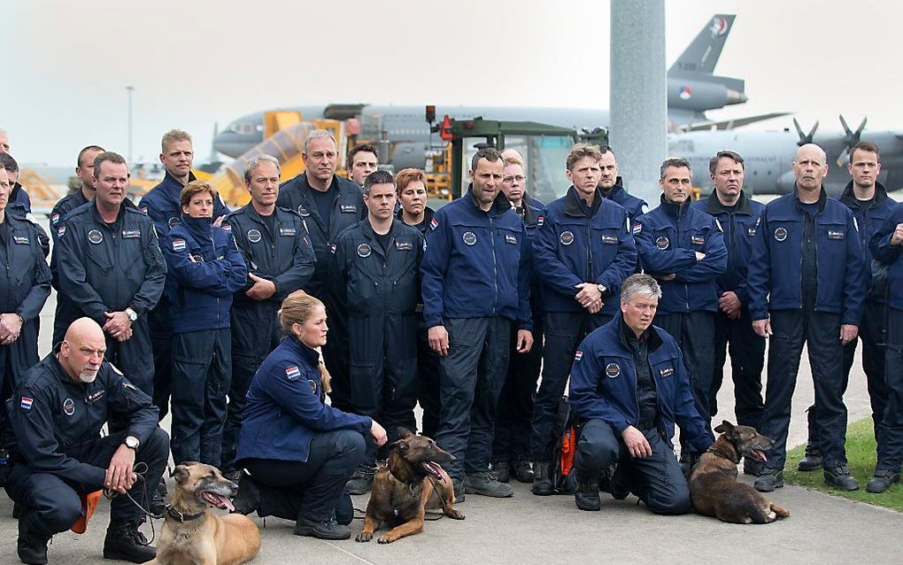 Nederlands team vertrekt naar Nepal. Beeld ANP