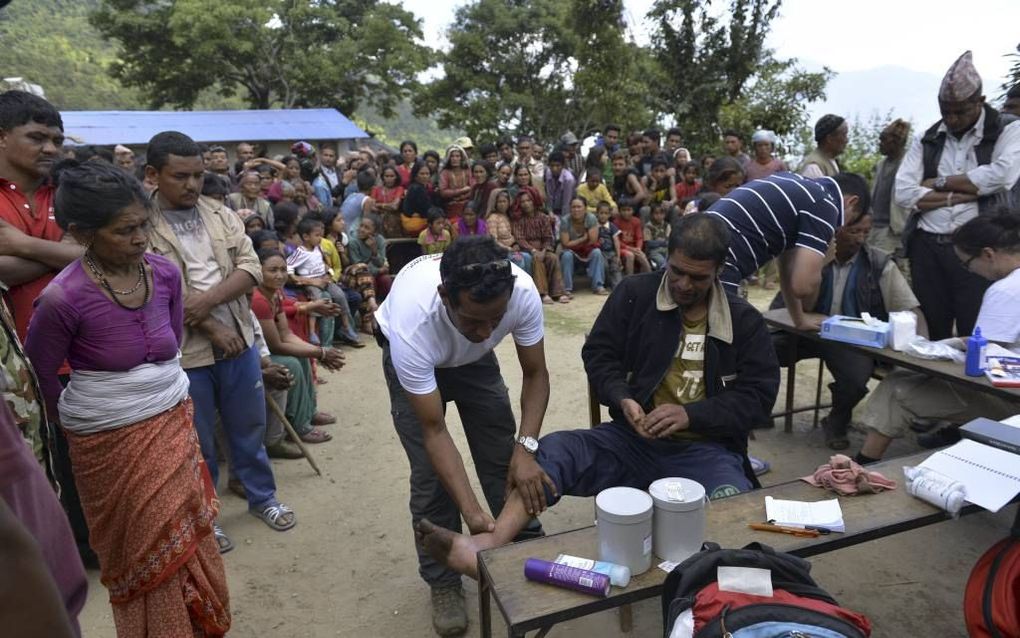 Hulpverlening in Nepal   beeld AFP