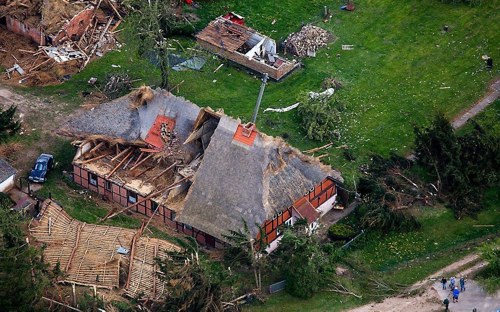 Een week geleden werd het Duitse stadje Bützow door een tornado getroffen. beeld AFP