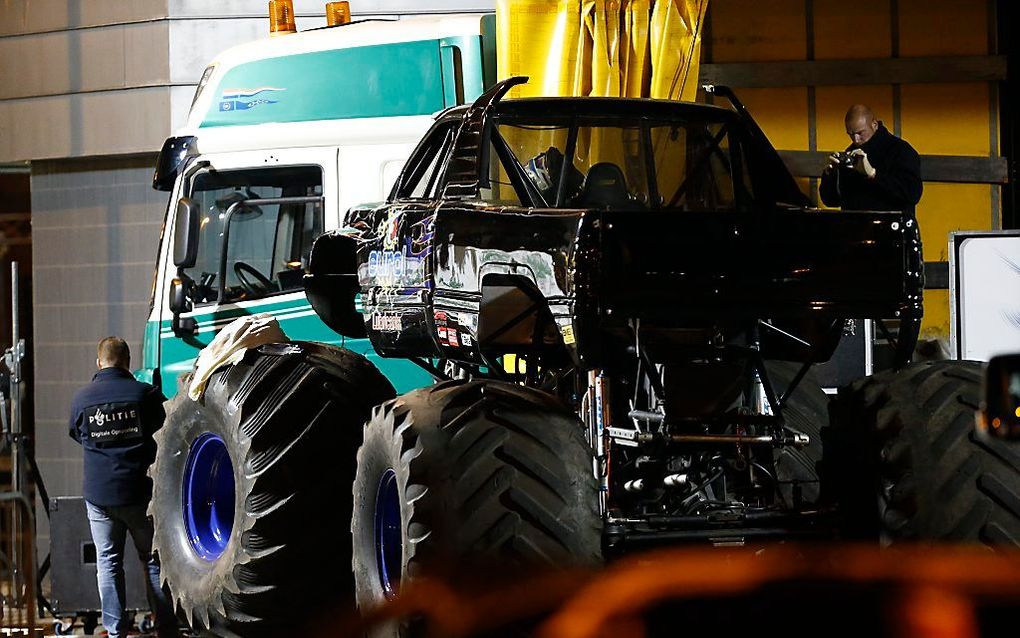 De monstertruck die in Haaksbergen in het publiek reed. beeld ANP