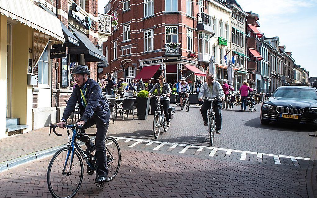 De fietstocht gaat van start in Roermond. beeld stichting Liberation Route Europe