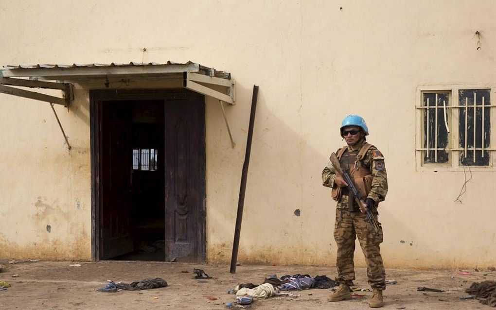 In april 2014 werden in een moskee in de Zuid-Sudanese stad Bentiu 200 burgers vermoord, onder wie veel handelaren uit de Sudanese regio Darfur. De VN spraken in een verklaring van een „gerichte moord op burgers op basis van hun etnische afkomst en nation