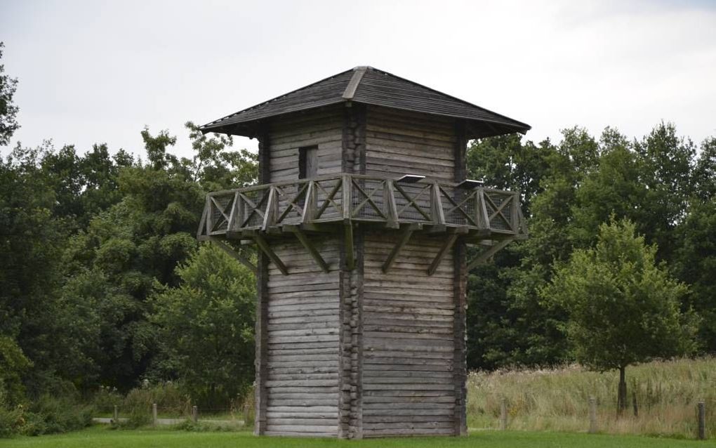 Replica van een Romeinse wachttoren bij Fort Vechten, bij Bunnik. De toren staat langs de Limes, de Romeinse grensweg. Mogelijk staan de Limes over enkele jaren op de Werelderfgoedlijst van UNESCO. beeld Wikimedia