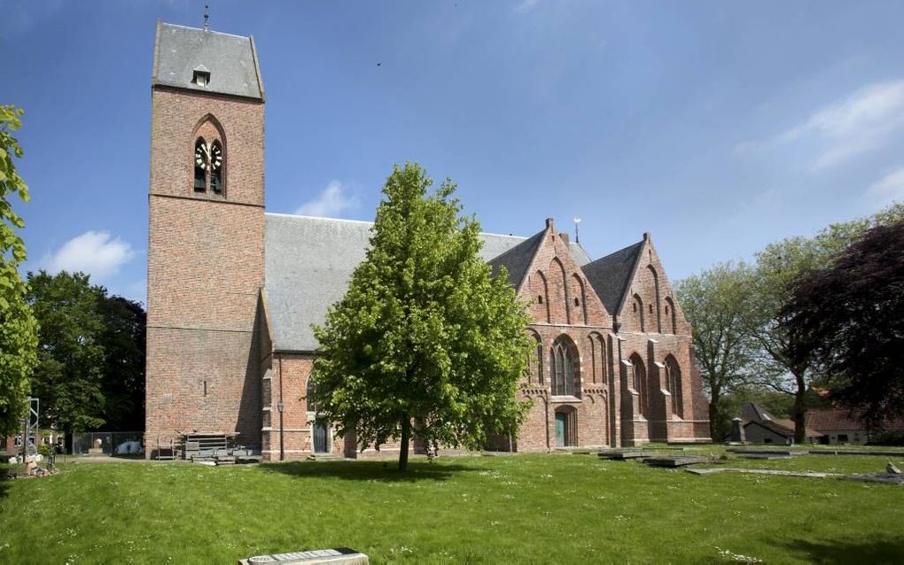 De Petrus en Pauluskerk in Loppersum. beeld Sjaak Verboom