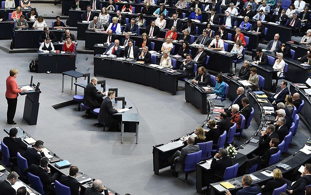 De Duitse Bondsdag is vrijdag akkoord gegaan met de onderhandelingen over steunplannen voor Griekenland. De regering van Angela Merkel kreeg van een grote meerderheid van 439 leden het groene licht om over de steunplannen verder te praten. beeld AFP