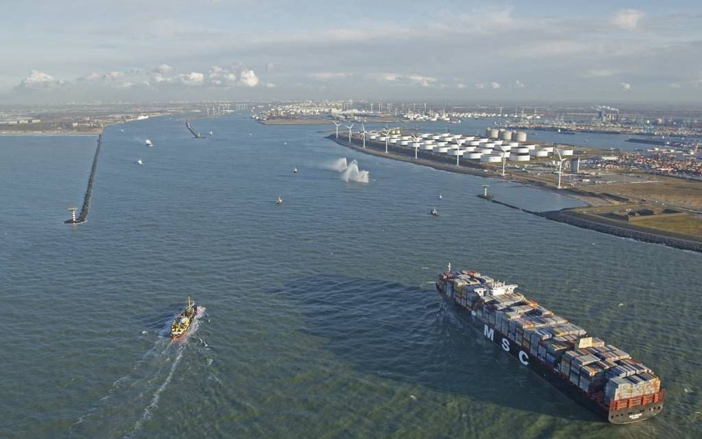 Rotterdamse haven. beeld Havenbedrijf Rotterdam, Aeroview