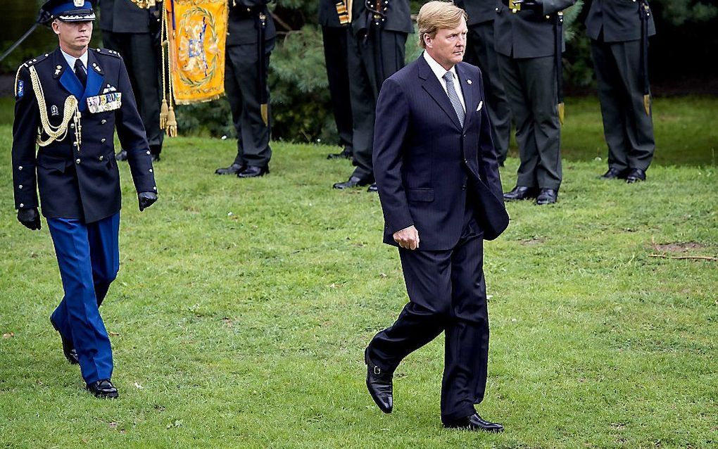 Koning Willem-Alexander zaterdag tijdens de herdenking van de Japanse capitulatie in Den Haag. beeld ANP