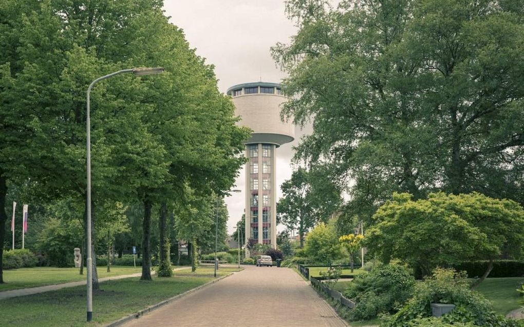 De monumentale watertoren in het Drentse Assen doet nog steeds dienst als buffer voor de productie van drinkwater. beeld Sjaak Verboom