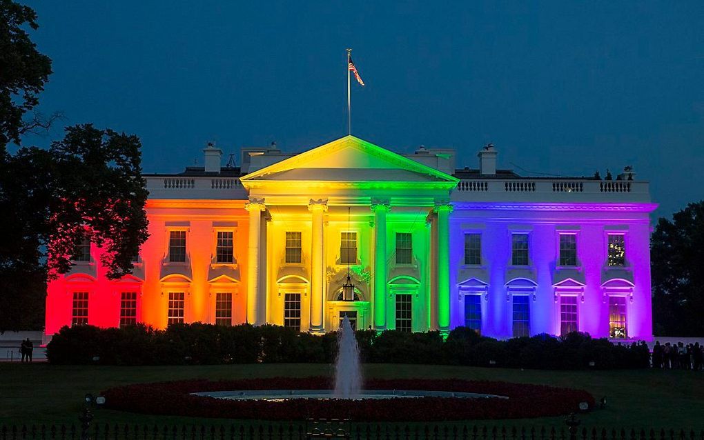 Het Witte Huis in regenboogkleuren. Beeld EPA