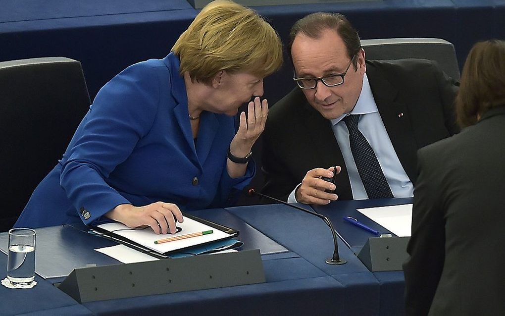 Merkel en Hollande in Straatsburg. beeld AFP