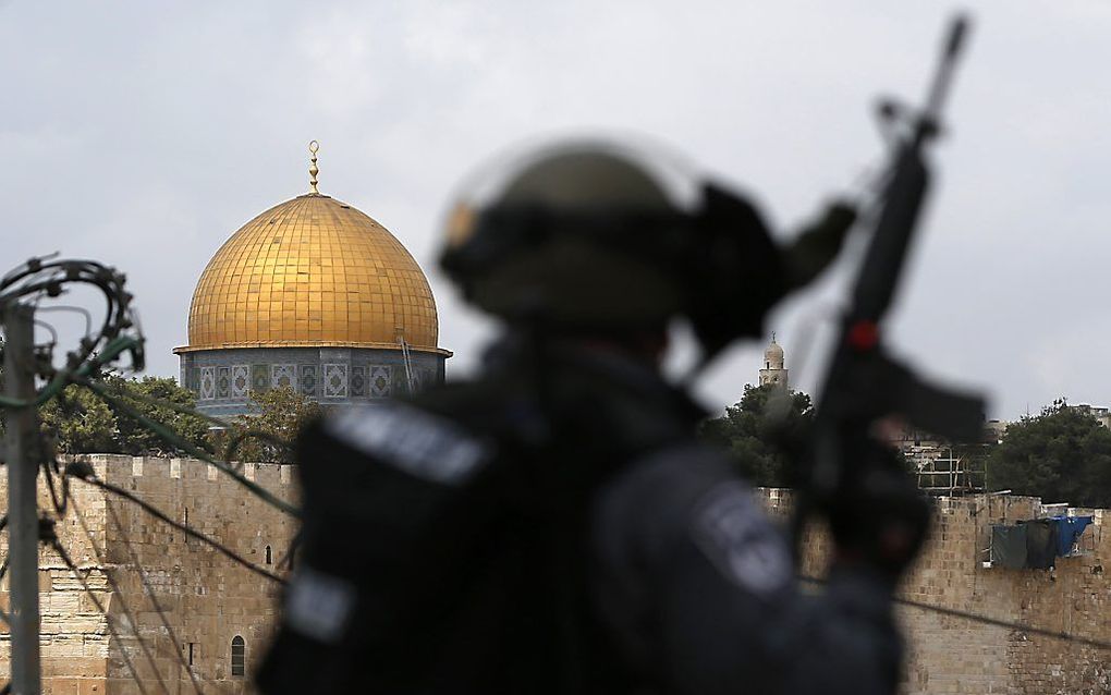 Israëlische veiligheidstroepen bij de Tempelberg in Jeruzalem. beeld AFP