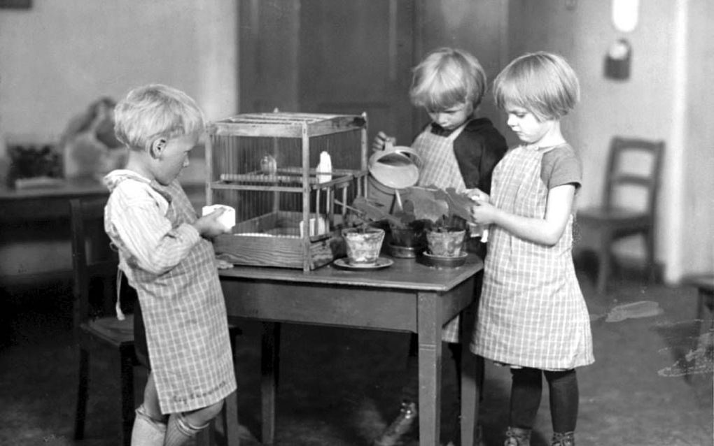 Kinderen in Berlijn rond 1920. beeld Archiv Schulmuseum