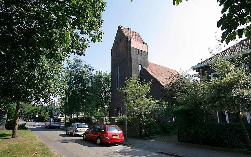 ”De Hoeksteen”, het kerkgebouw van de christelijke gereformeerde kerk in Schiedam. beeld Roel Dijkstra