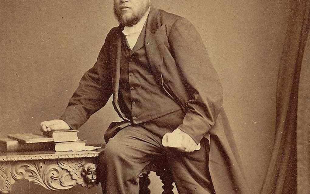 „Blijkens de herinnering van Spurgeon moest zijn opa bewust over een drempel heen om zijn kleinzoon over ”de put des afgronds” te vertellen.” beeld Wikimedia