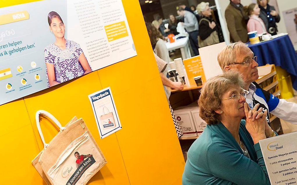 De stand van stichting Woord en Daad op gezinsbeurs Wegwijs 2016. beeld RD, Anton Dommerholt