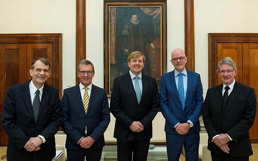 Vertegenwoordigers van het Breed Beraad Protestantse Kerken hadden in oktober 2015 een ontmoeting met koning Willem-Alexander. Rechts voorzitter ds. F. Mulder. beeld Breed Beraad Protestantse Kerken