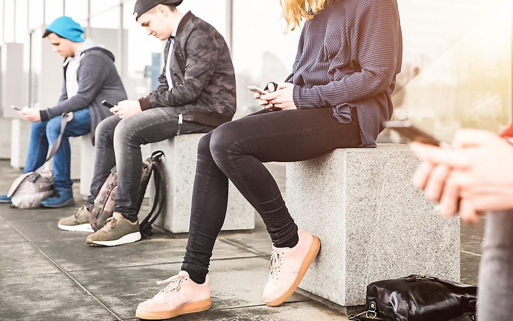 Jongeren gebruiken media ongezond, wijst onderzoek uit. beeld IStock