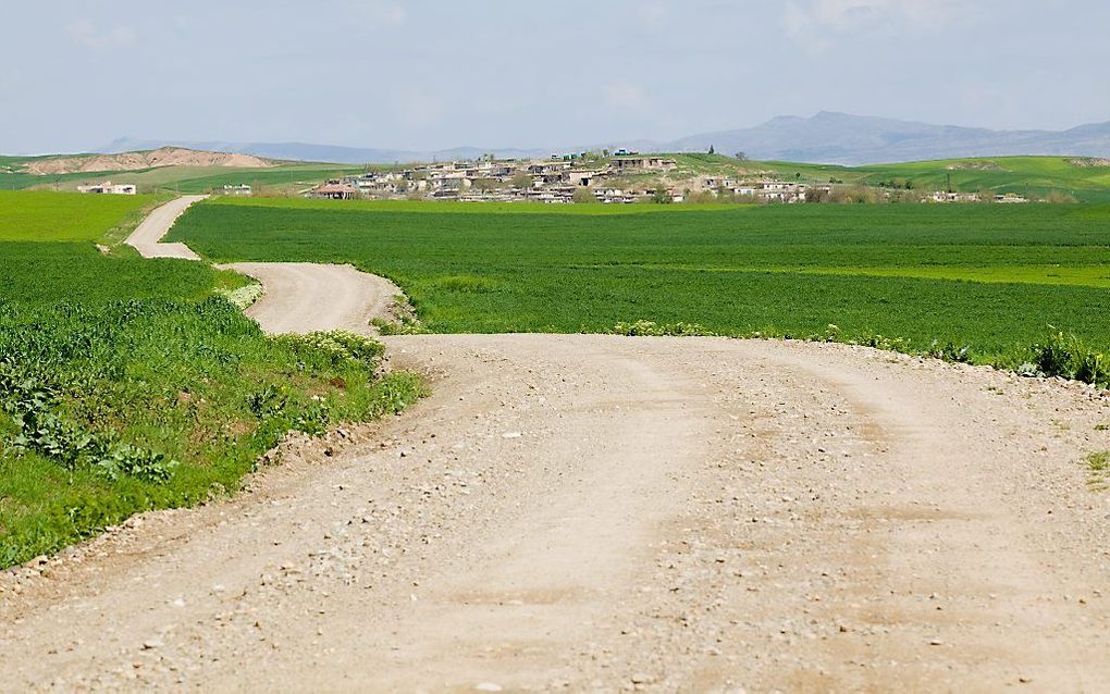 „Het bezit van een huis, een lap grond of ander vermogen in hun vaderland werd door Turken nogal eens verzwegen bij het aanvragen van een bijstandsuitkering.” Foto: dorp in Turkije. beeld iStock