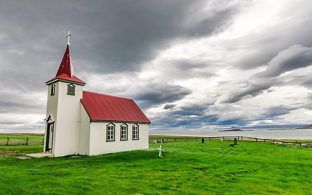 „Geen sociaal isolement, maar alleen het levende geloof in Christus houdt ons staande.” beeld iStock