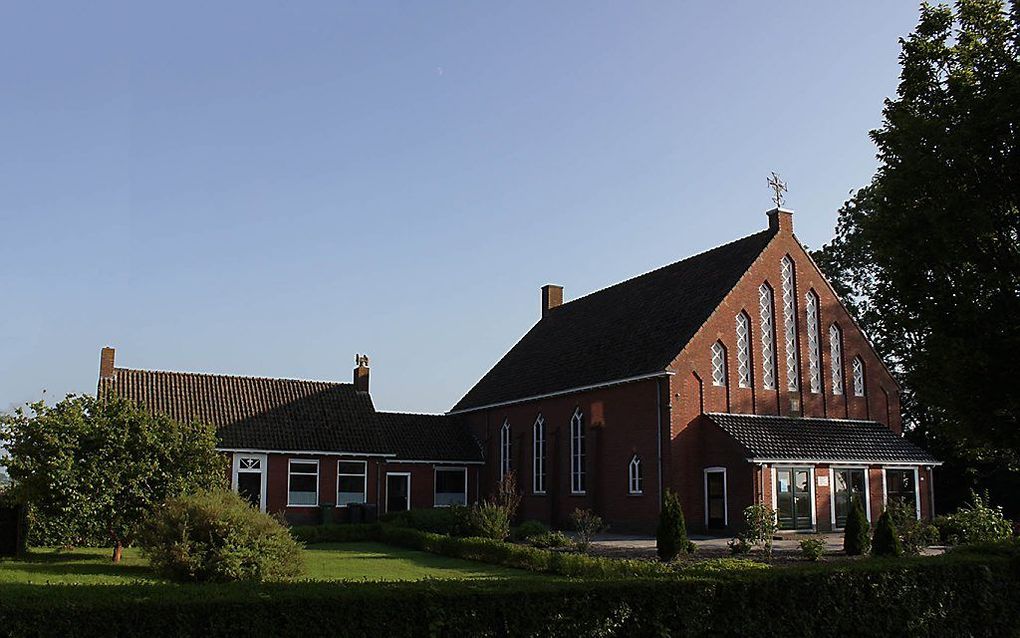 In de gereformeerde kerk te Niezijl had zondag de laatste kerkdienst plaats. Het gebouw is verkocht. beeld gereformeerde kerk Niezijl