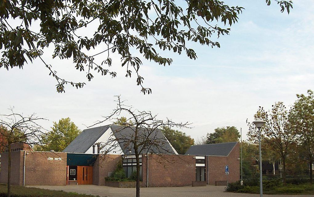 Ds. C. H. Bax neemt afscheid van hervormde gemeente Ede