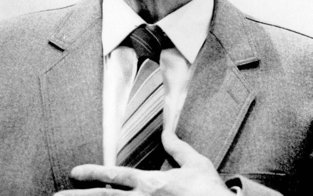 Biografie: P. Smits, „geef mijn portie maar aan Fikkie”