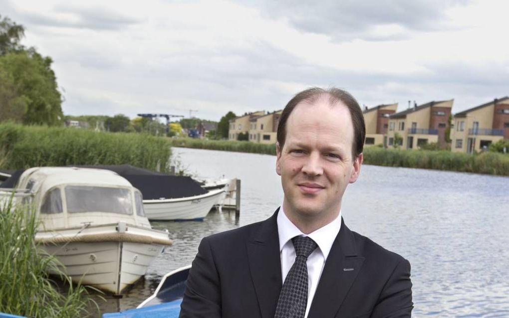 Rod Versluis Ds. Versluis: Ook Oude Testament legitimeert geweld niet
