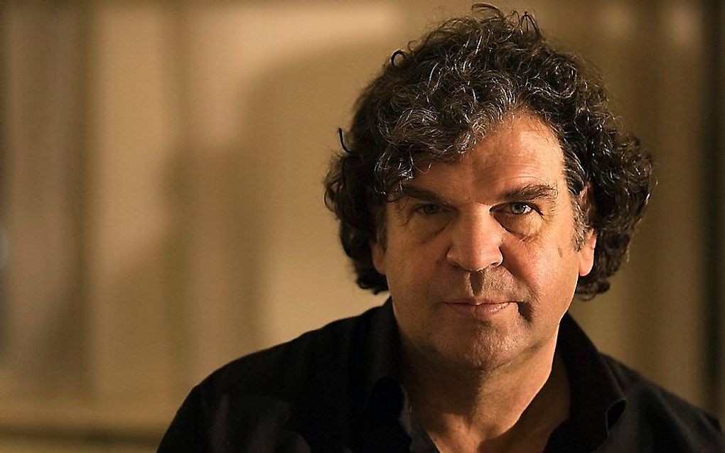 NS Publieksprijs naar A. F. Th. van der Heijden voor ”Tonio”