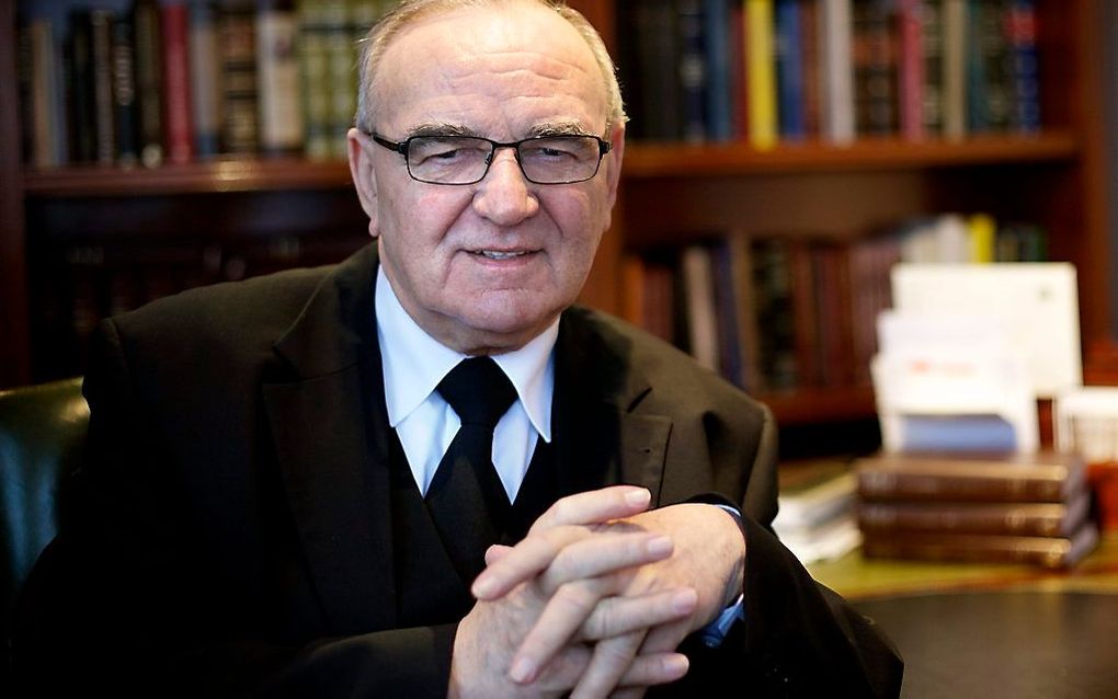 Ds. H. Molendijk Als je geen roeping van boven hebt, kun je niet preken