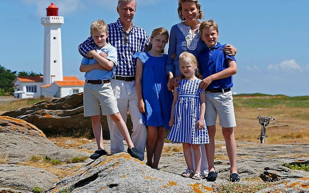 Gezin Belgische koning op vakantie in Frankrijk (fotoserie) Gezin Belgische koning op vakantie in Frankrijk (fotoserie)
