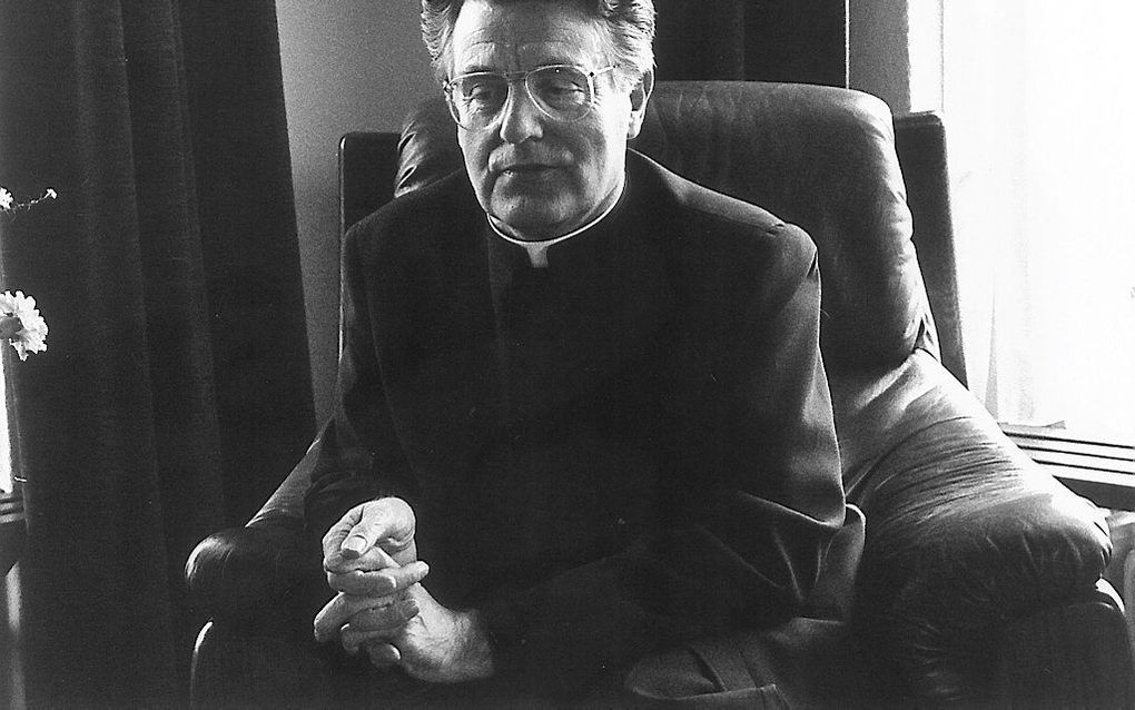 Sekteleider Sipke Vrieswijk overleden